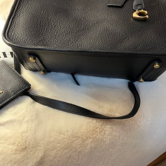 Coach - Black Refined Pebble Leather Tote & Wallet - Picture 4 of 8